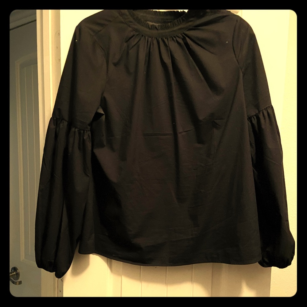 Black wide arm dress shirt